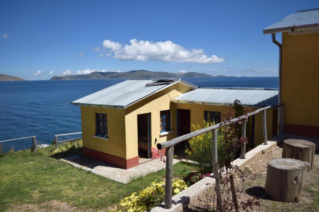 Hostal Luna Del Titikaka En Isla De La Luna Bolivia Hotel Luaran gambar